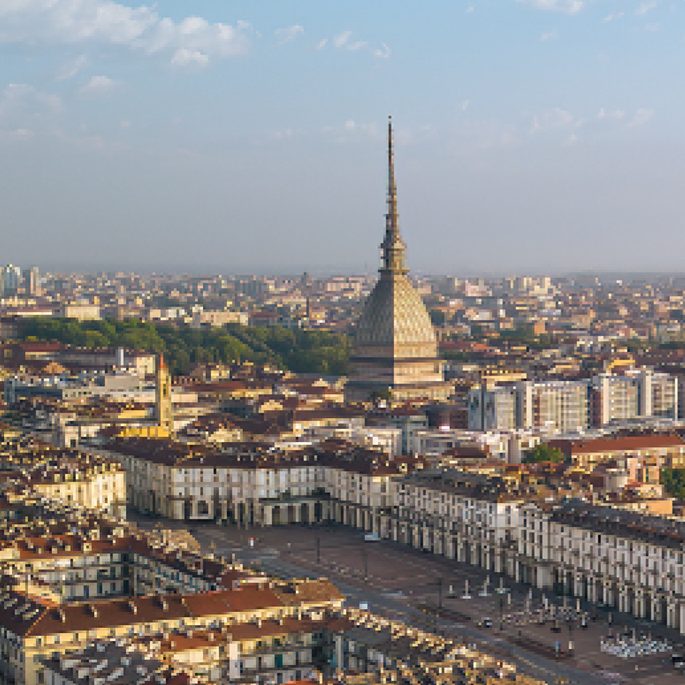 Veduta di Torino con la Mole Antonelliana e piazza Vittorio Veneto